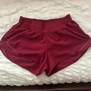 Lululemon hotty hots